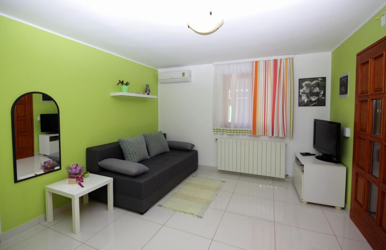 Guest House Bizjak Vinkuran Bagian luar foto