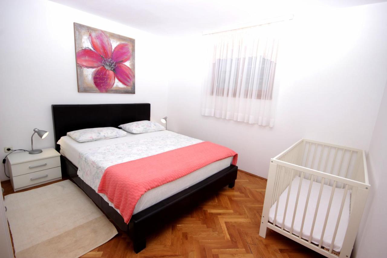 Guest House Bizjak Vinkuran Bagian luar foto