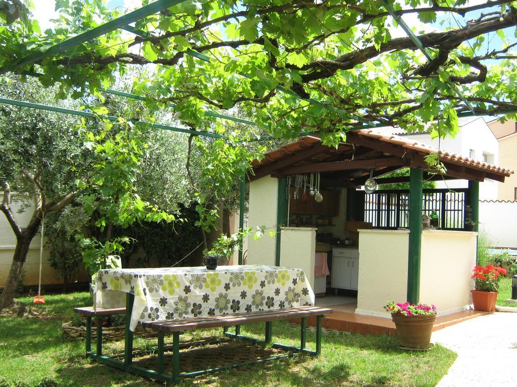 Guest House Bizjak Vinkuran Bagian luar foto